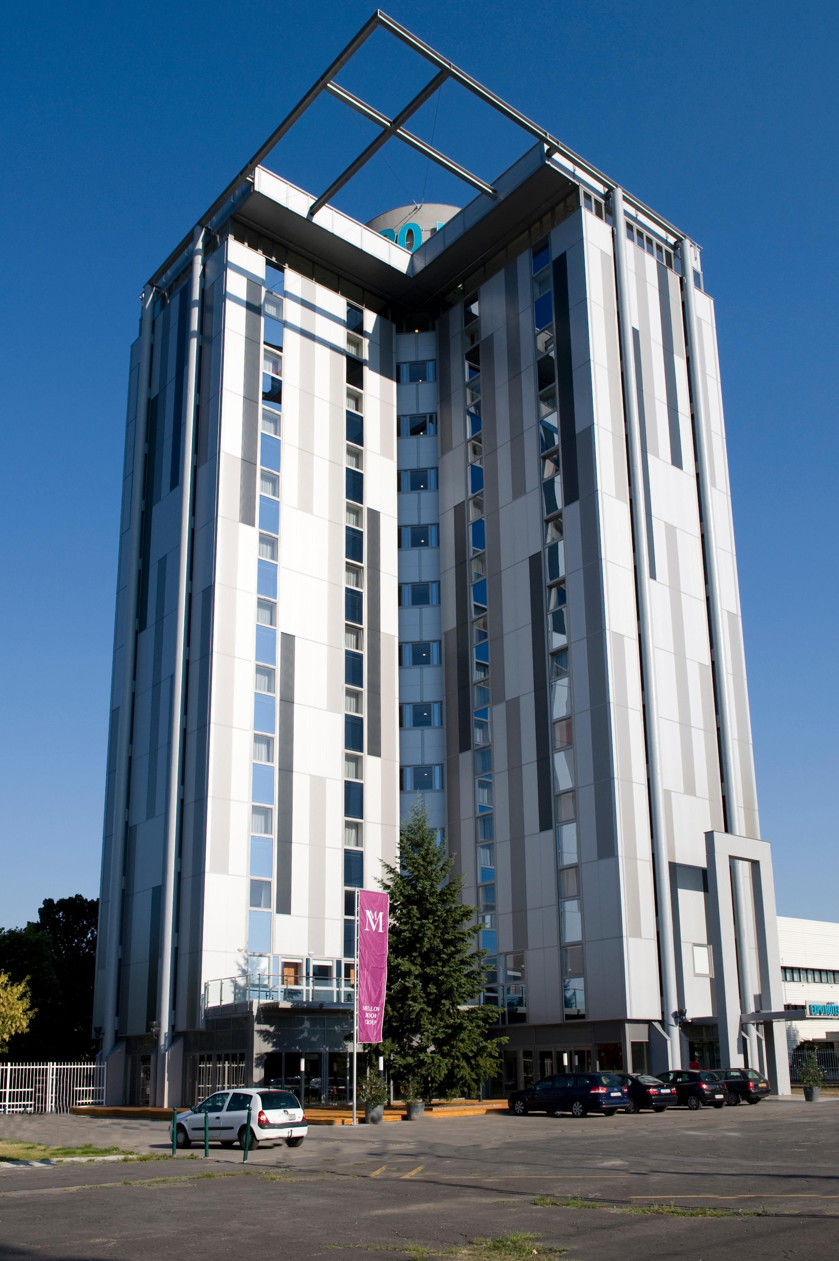 Expo Tower By Mellow Mood Hotels Budapest Exteriör bild