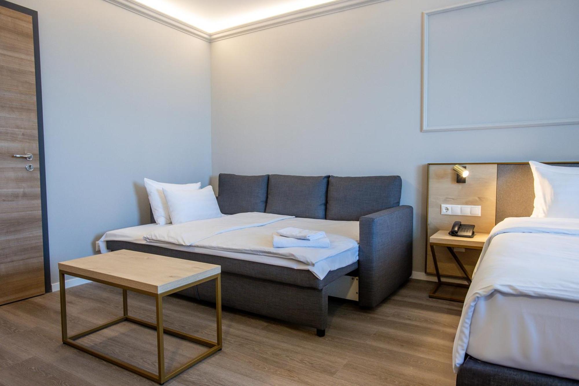 Expo Tower By Mellow Mood Hotels Budapest Exteriör bild