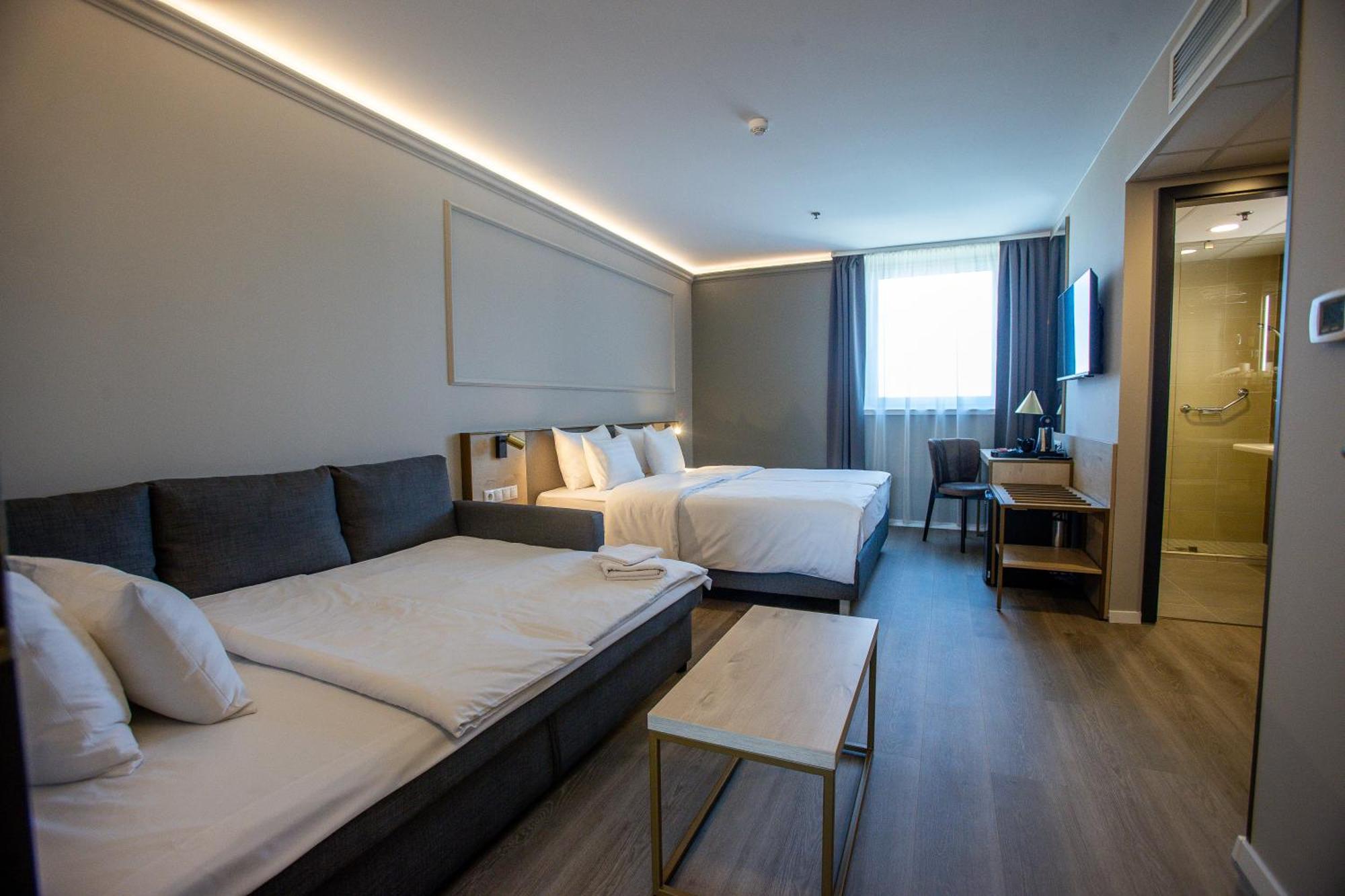 Expo Tower By Mellow Mood Hotels Budapest Exteriör bild
