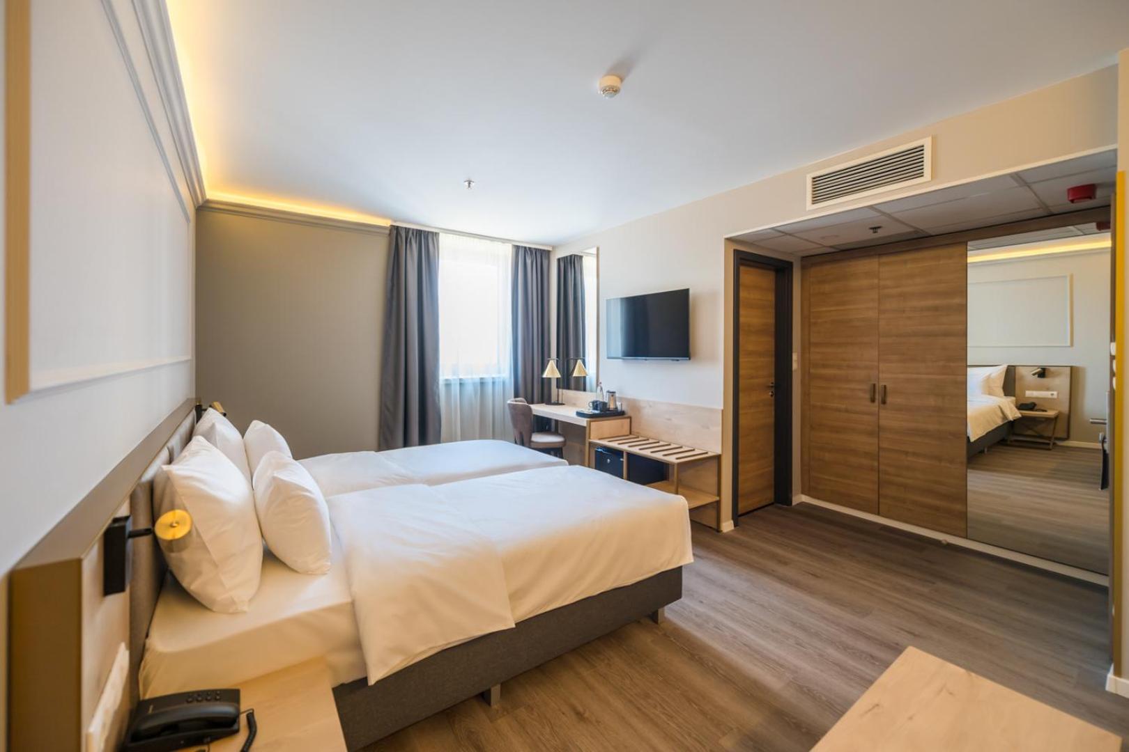 Expo Tower By Mellow Mood Hotels Budapest Exteriör bild